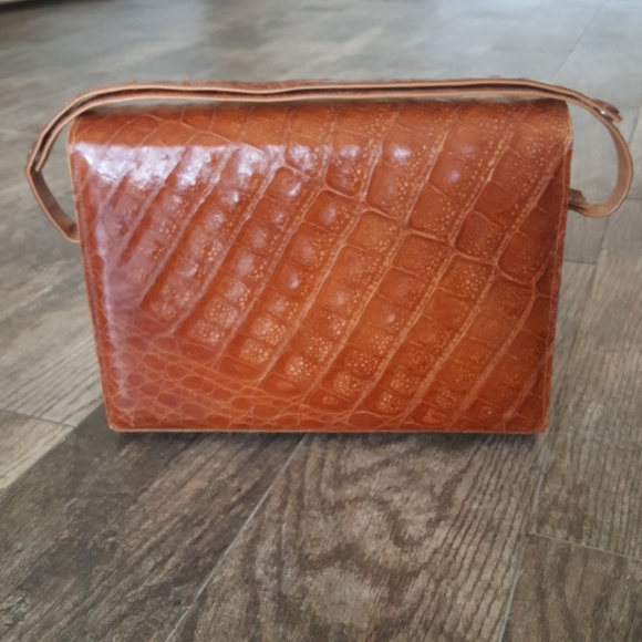 Vintage Alligator Leather Purse - Picture 3 of 8